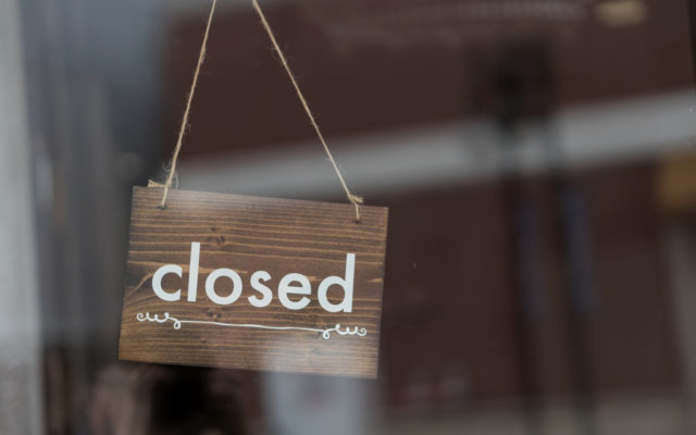All bars, restaurants to close to dine-in customers in Illinois.